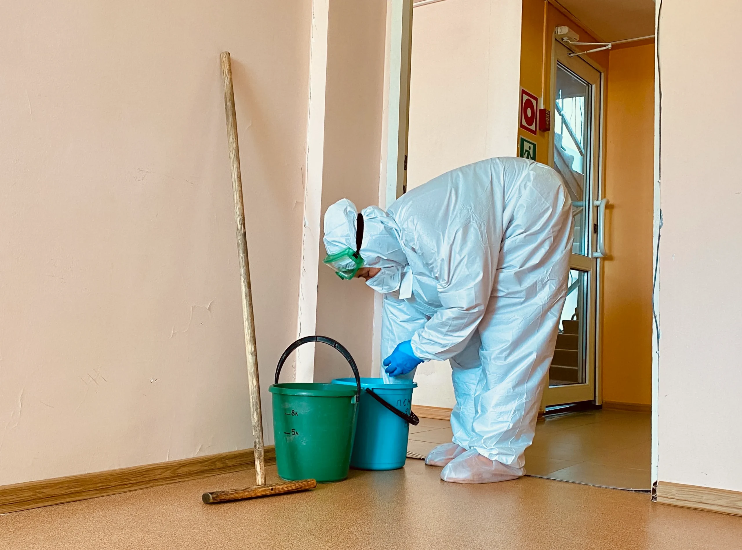 Limpieza a domicilio Barcelona para dejar el espacio limpio después de los trabajos de pintura